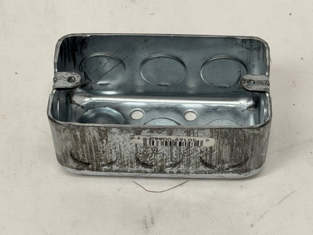 (100x Bid) Raco Handy Box