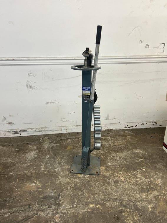Central Machinery Compact Floor Bender