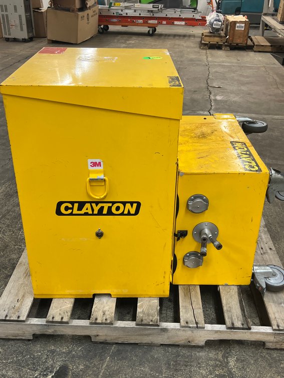 Clayton Dustless Sanding System