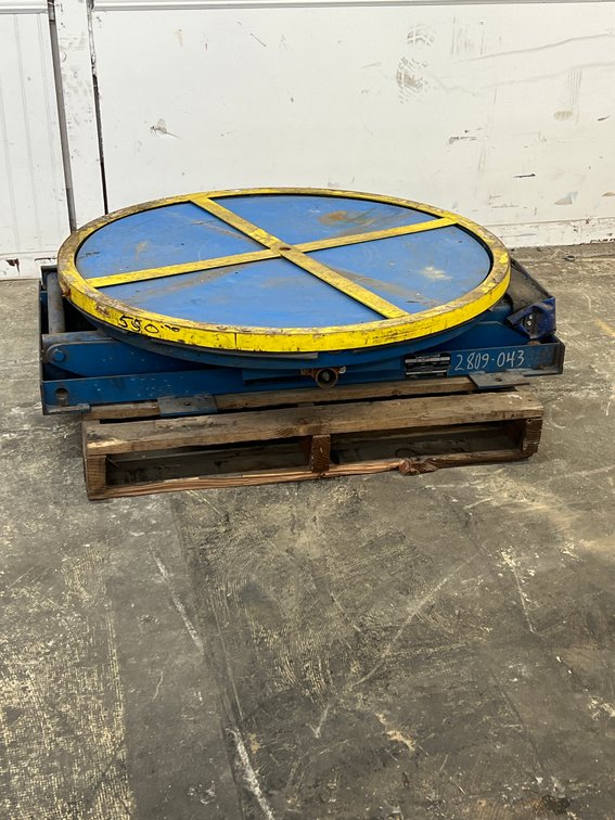 Bishamon  3000 LB EZ Loader Self-Level Lift Table
