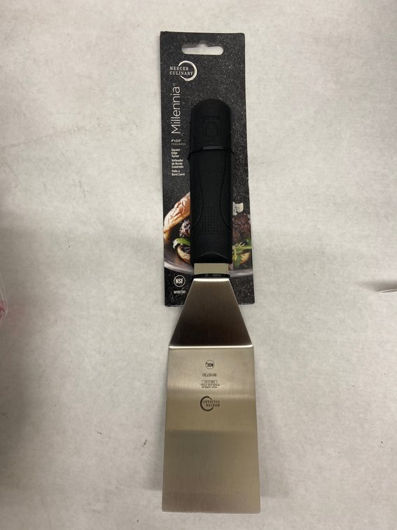 (2x Bid) Mercer Culinary Millennia Square Edge Turner