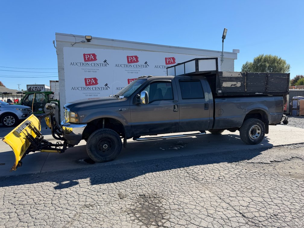 2004 Ford F-250 XLT Super Duty 4X4 Truck