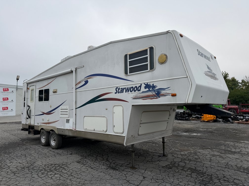 Mckenzie Starwood 24' Fifth Wheel Camper