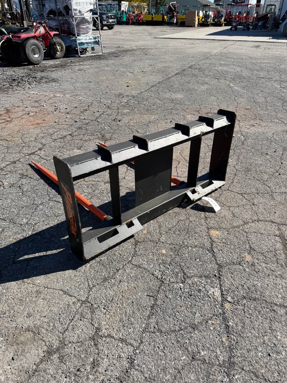 New PA Break Quick Attach Bale Spears