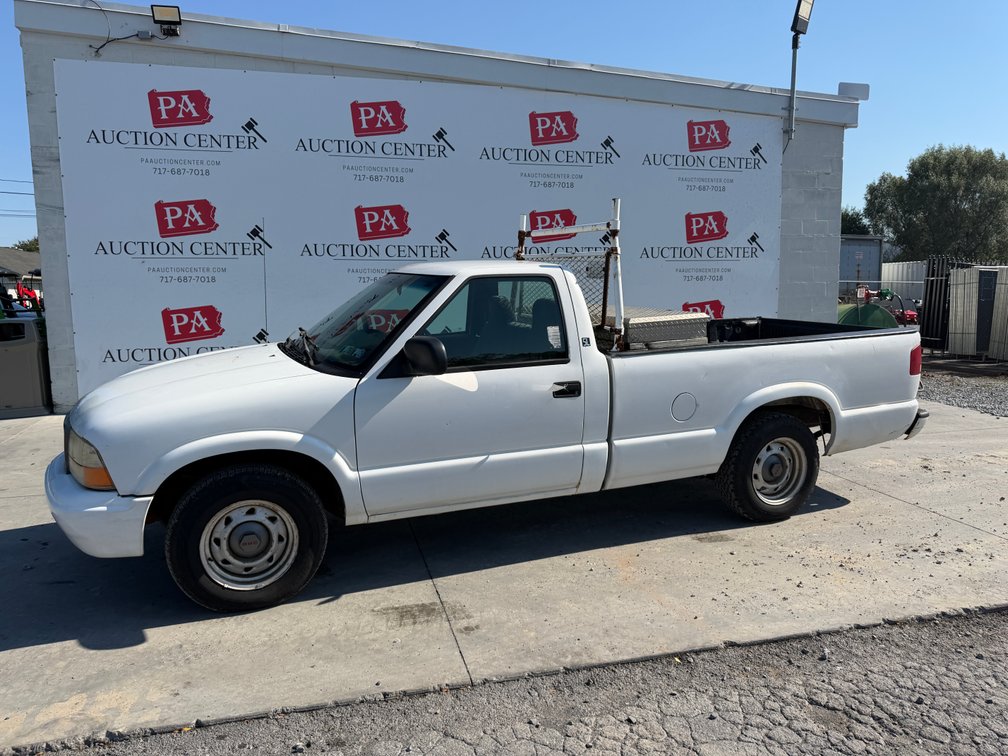 2002 GMC Pickup Truck