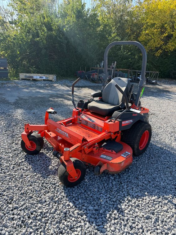 Kubota Z726X 60" Zero Turn Riding Mower
