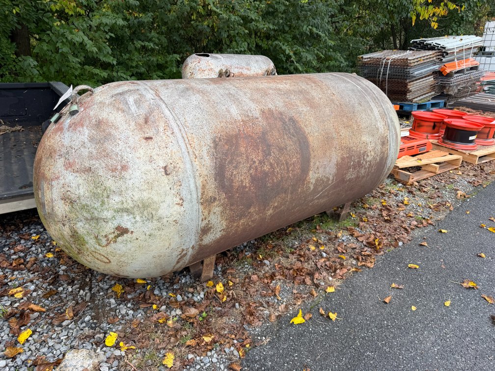 Used 500 Gallon Propane Tank
