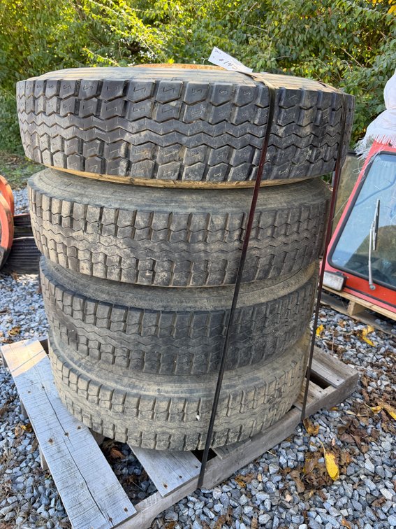 (4) 11R22.5 Semi Truck Tires W/ Rims
