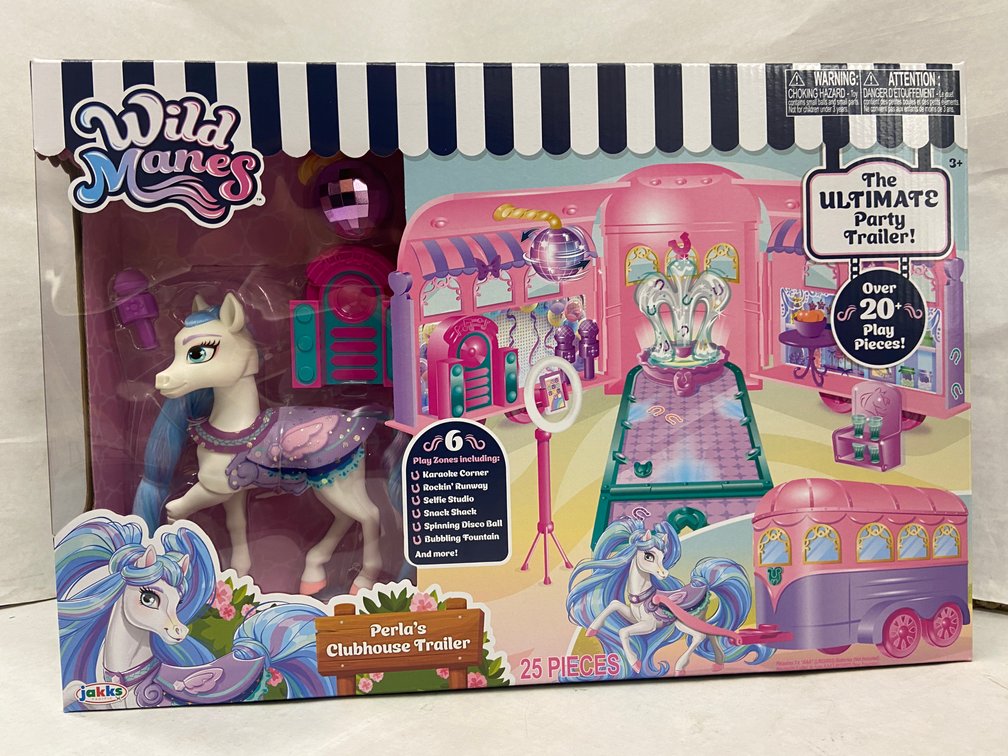Wild Manes 25pc Perlas Clubhouse Trailer