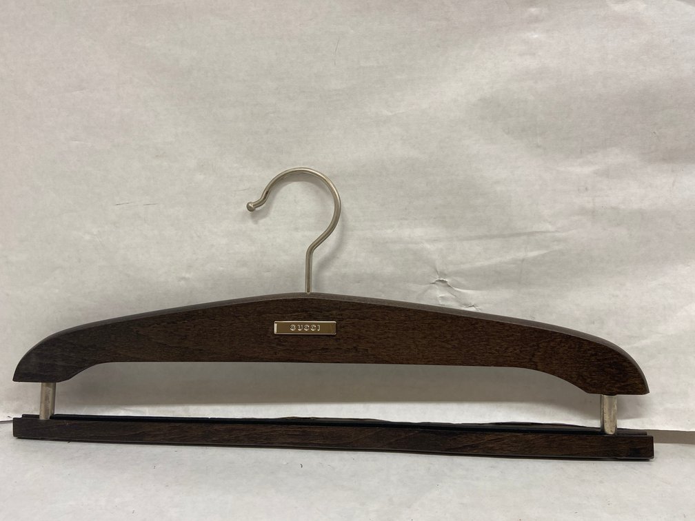 (33x Bid)Gucci Clothes Hanger