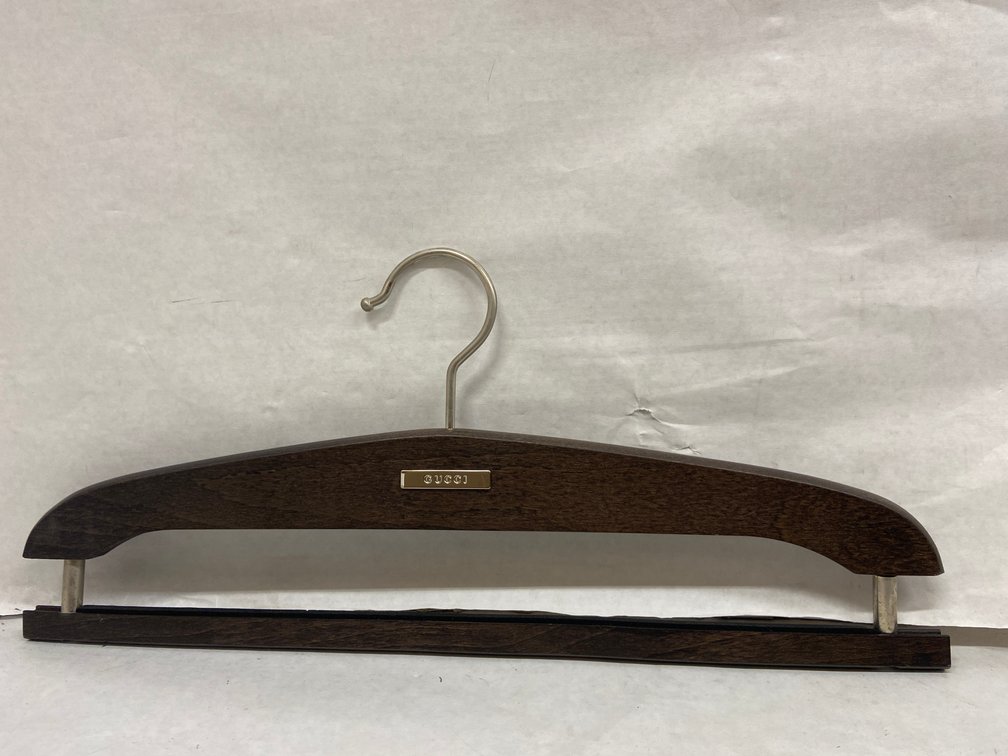 (33x Bid)Gucci Clothes Hanger