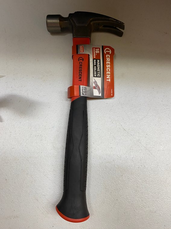 Crescent 16oz.Hammer W/ Magnetic Nail Holder