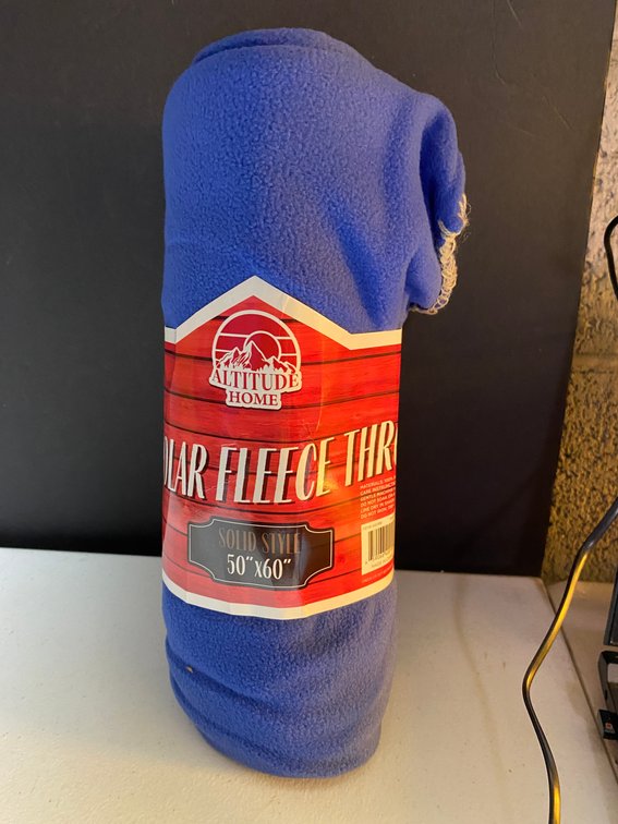 New 50"x60" Fleese Throw