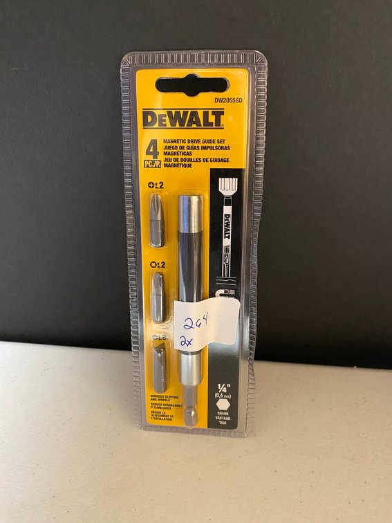 (2x) DeWALT 4pc. Magnetic Drive Guide Set