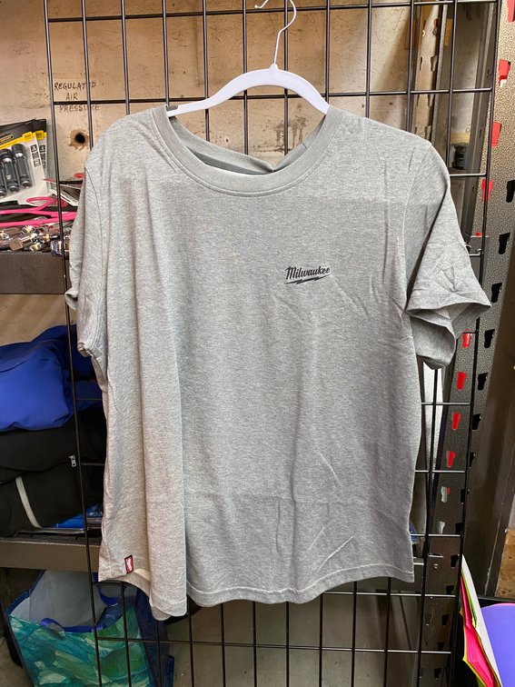 Womans 2X Milwaukee T-Shirt
