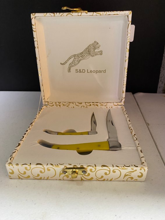 2 pc S&D Leopard Folding Knife Gift Set