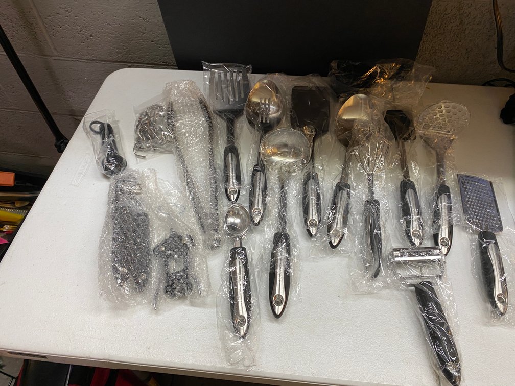 New Kitchen Utensil Set