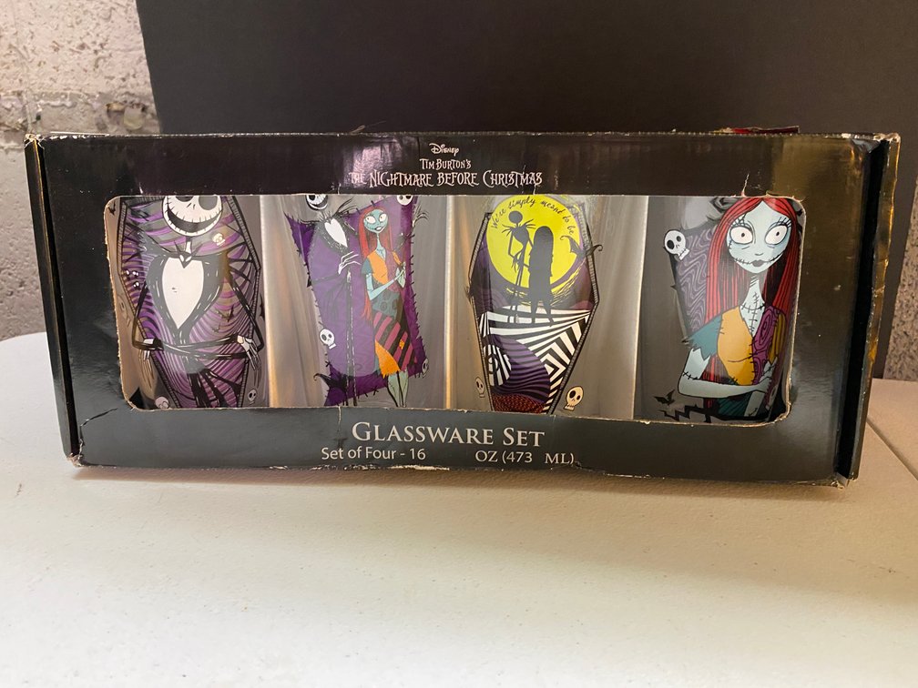 Set Of 4 16oz Nightmare Before Christmas Glasses