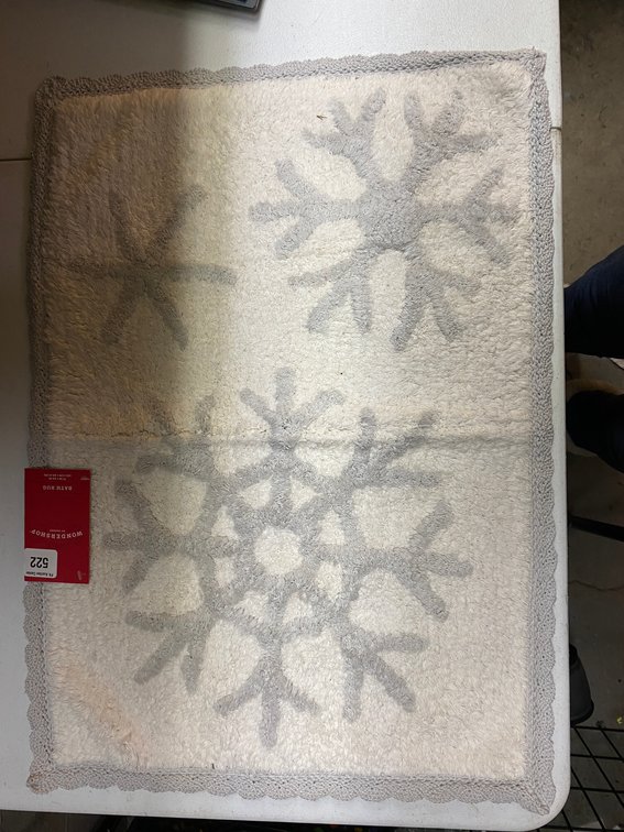 New  Christmas 17"x24" Bath Mat