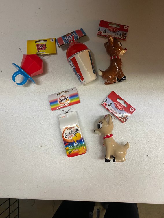 5pc Ornament Lot