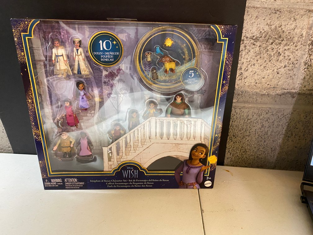 15pc Wish Kingdom Of Rosa Character Set