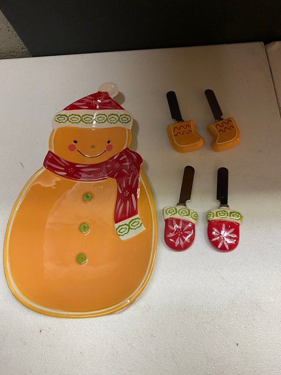 TempTations Ceramic Platter W/ Cheese Spreaders