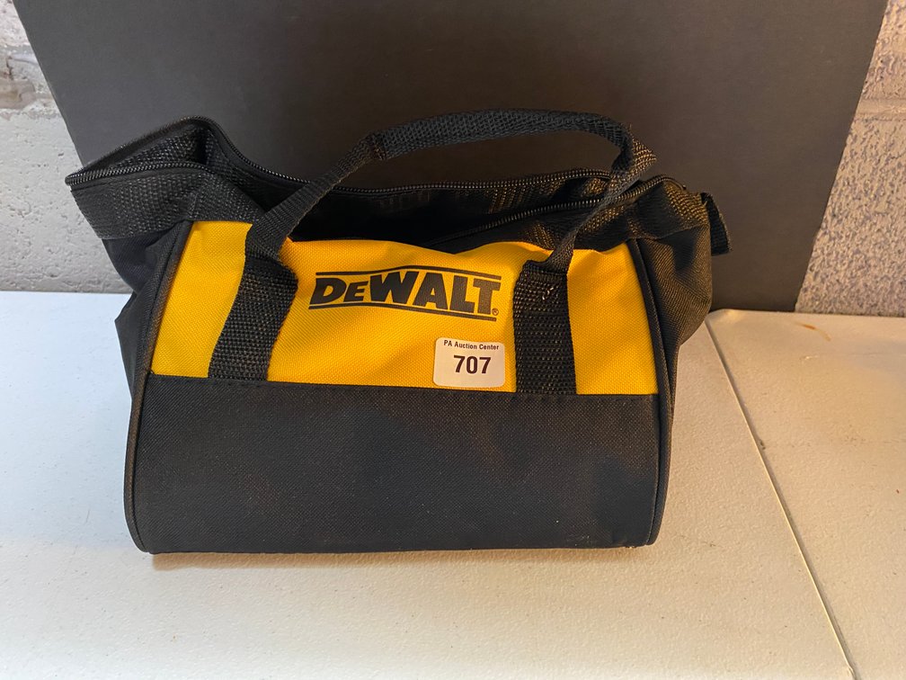 New DeWALT 9" Tool Bag