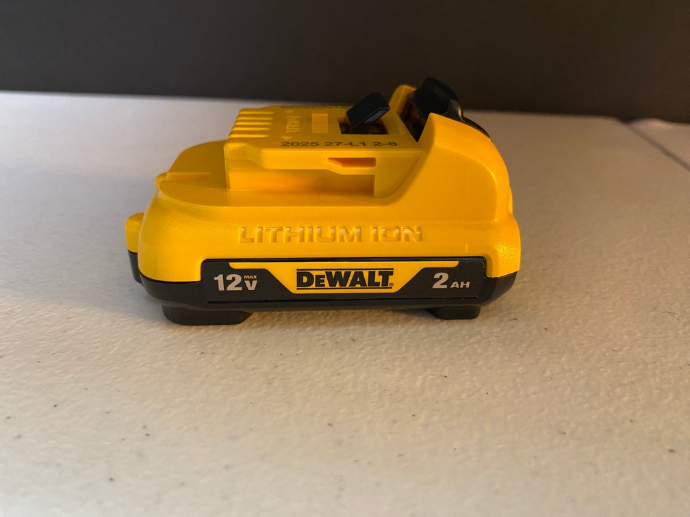 New DeWALT 12v 2ah Battery