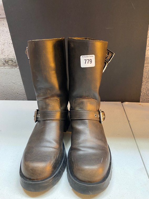 Womans Sz 10 Zapa Boots
