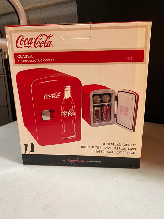 New Coca-Cola 4L Thermoelecrtic Cooler