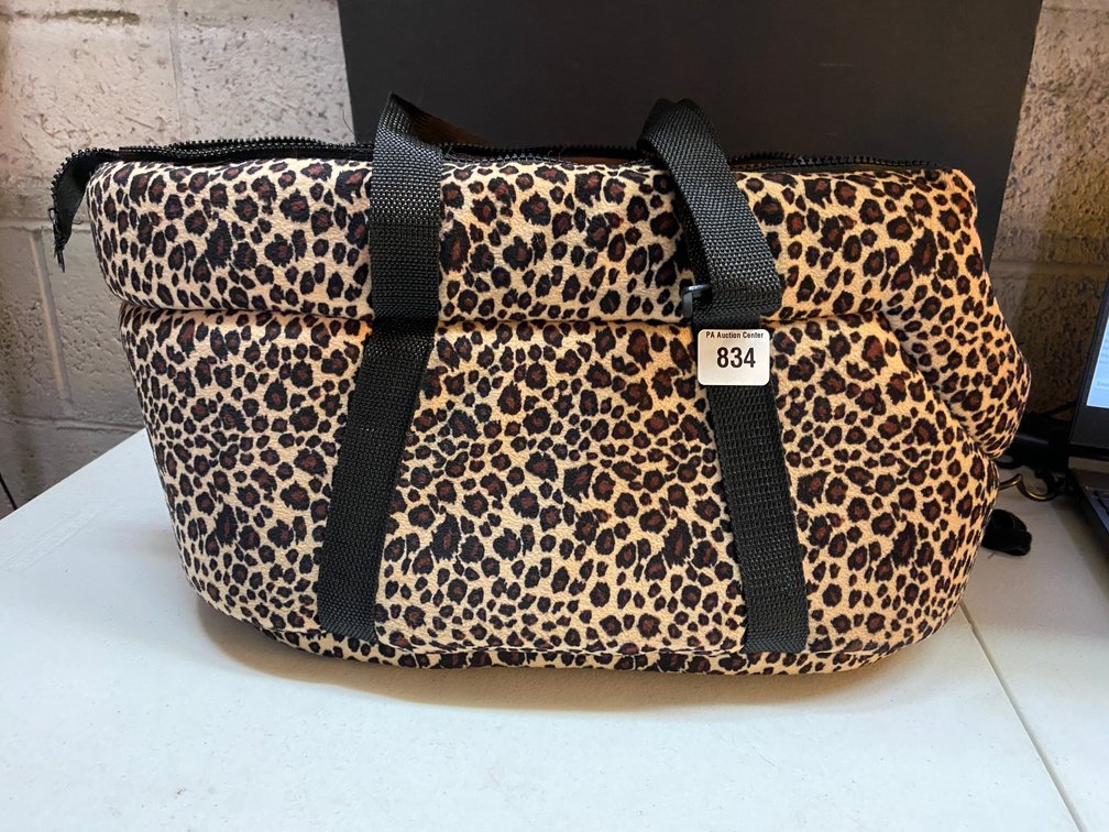Sm. 16"x12" Dog Carrier