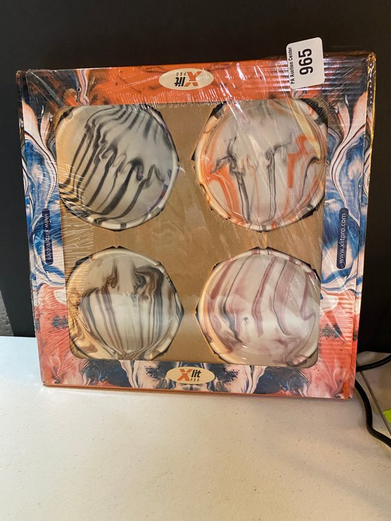 New 4pk Ceramic Ashtray Set
