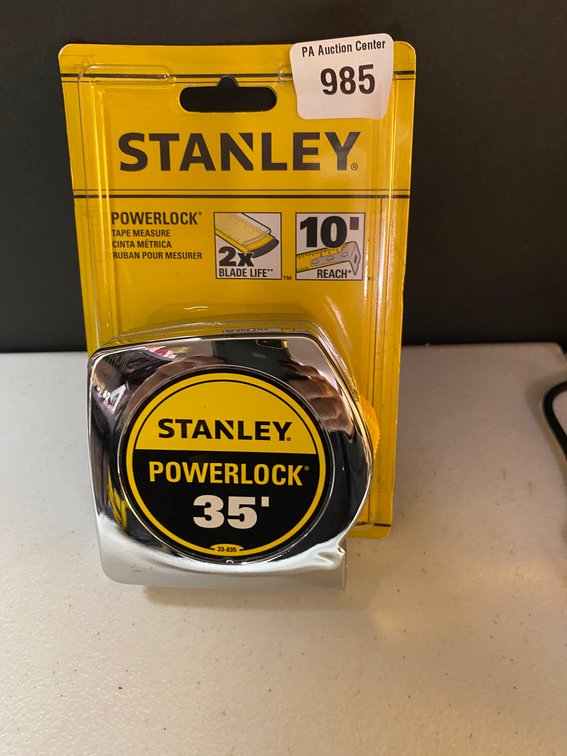 New Stanlely 10' Tape Measure