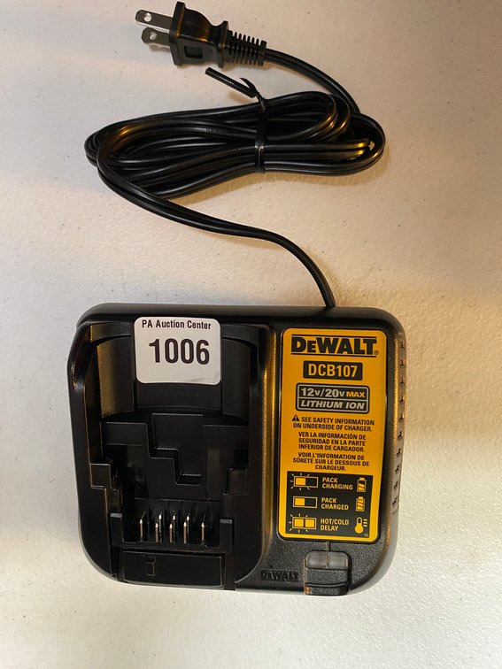 New DeWALT 20v Max Charger