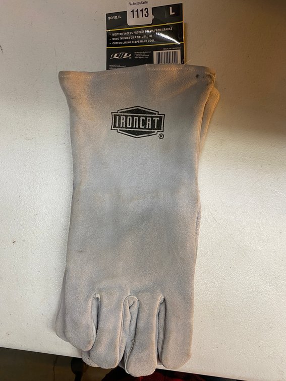 New Ironcat Lg. Welding Gloves