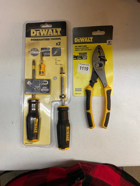 DeWALT Screwdriver Set & Slip Joint Pliers