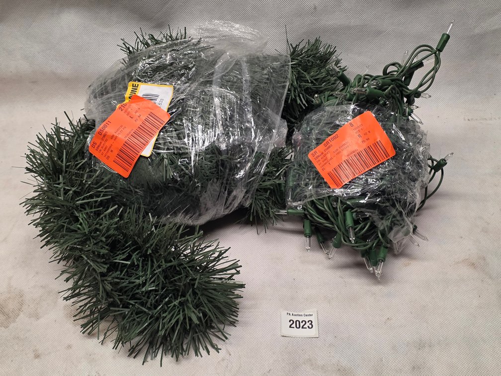 Pre-lit Green Artificial Garland with Clear Lights