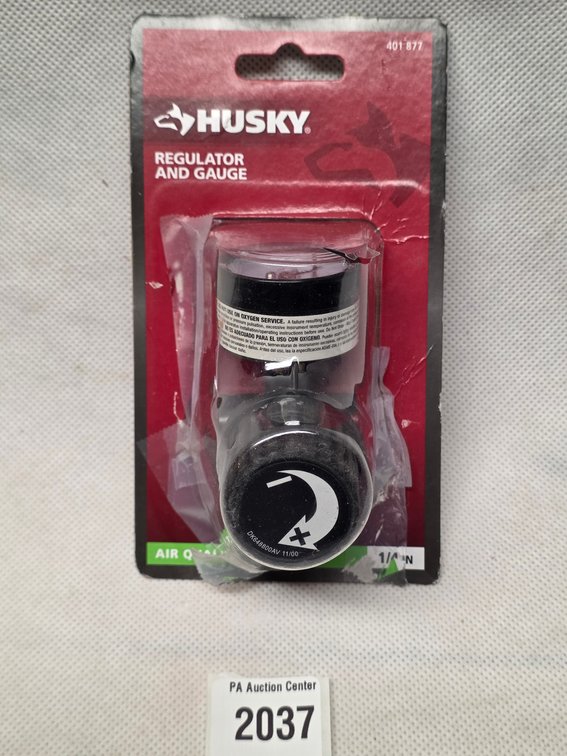 Husky 1/4 in Regulator and Gauge