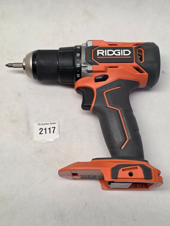 RIDGID 18V 1/2 in. Cordless Drill/Driver R860010