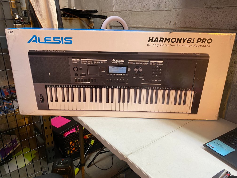 New Old Stock Harmony 61 Pro Portablr Keyboard