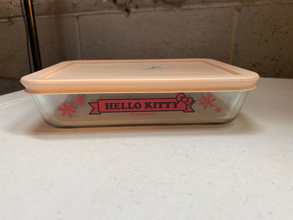 (2x) 3 cupHello Kitty Pyrex