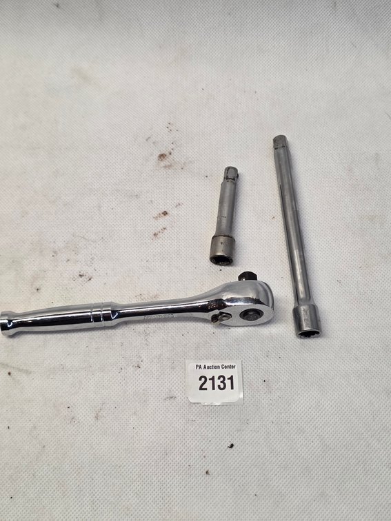 Kobalt 3/8 Socket Wrench with Extensions