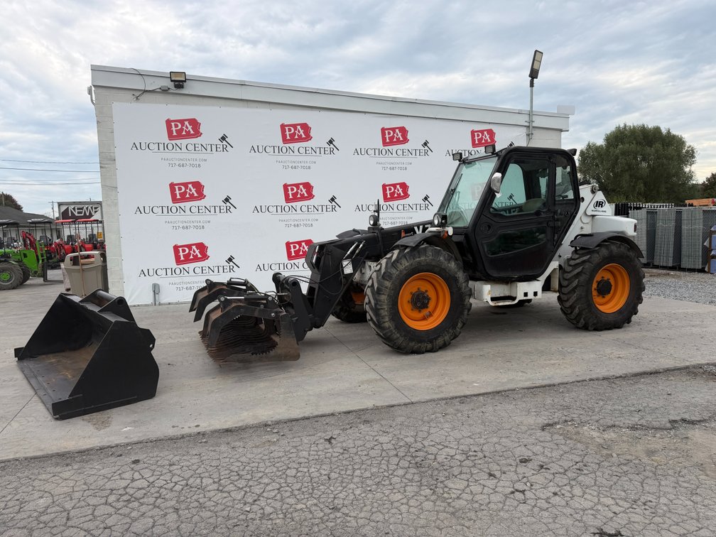 Bobcat / Ingersoll-Rand V723 4X4X4 Telehandler