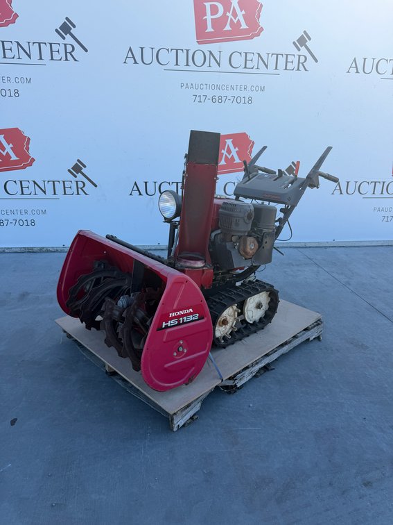 Honda HS1132 Track Snow Blower