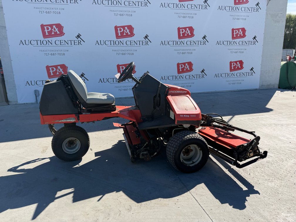 Jacobsen 84" Hydrostatic Greens Mower