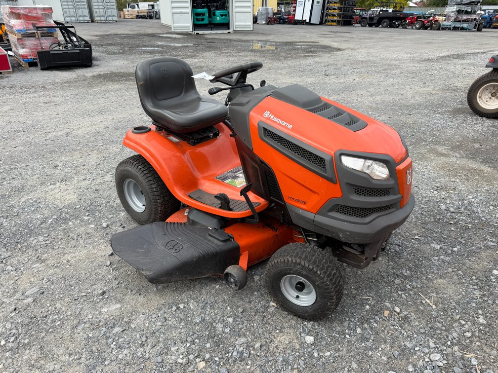 Husqvarna YTH22V46 Hydrostatic Riding Mower