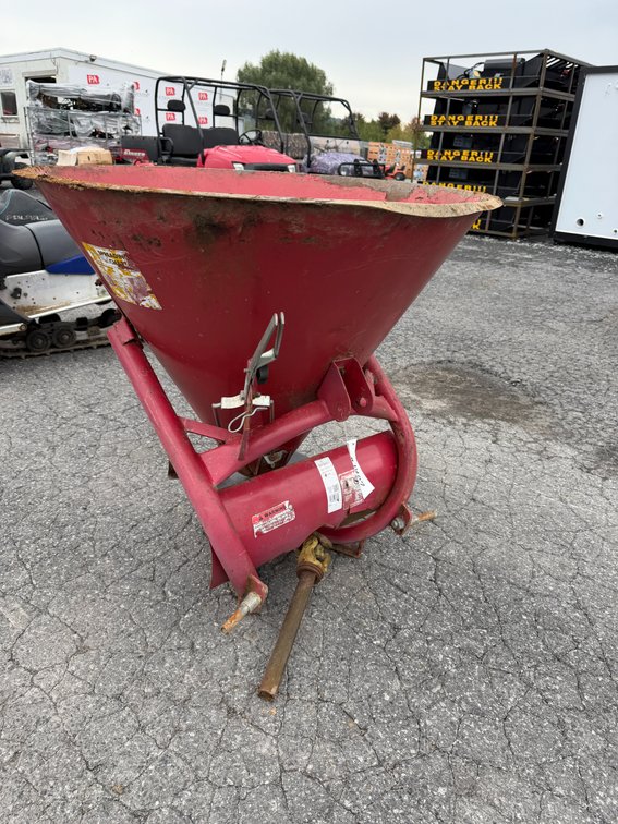 Used Fertilizer/Seeder Spreader