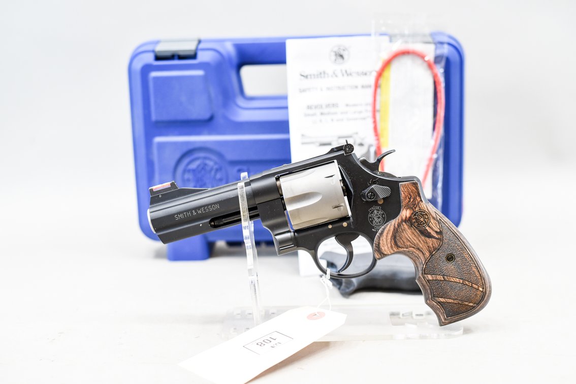 (R) Smith & Wesson Model 329PD .44 Magnum Revolver