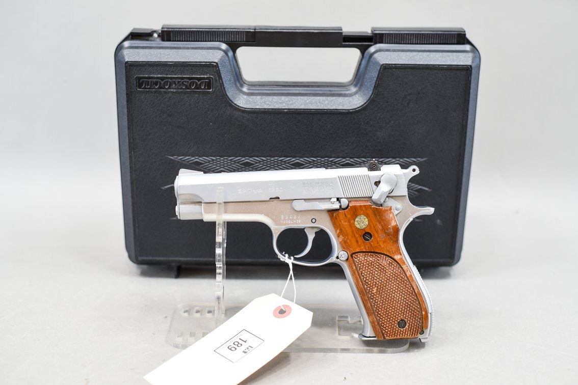 (R) Smith & Wesson Model 39 9mm Pistol
