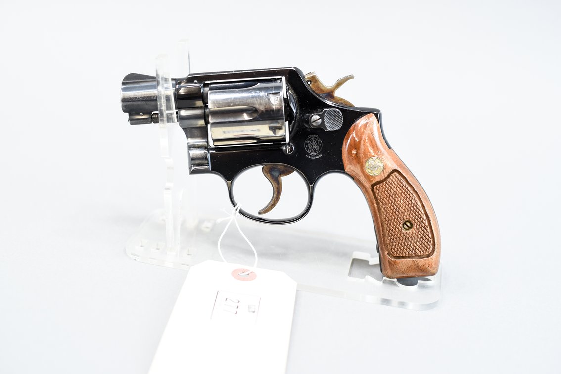 (R) Smith & Wesson Model 12-2 Airweight .38Spl